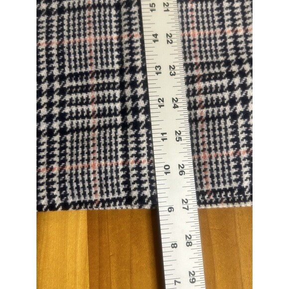 Pendleton Women’s Pencil Skirt Size 6 Vintage Wool Houndstooth Button Closure. - Picture 7 of 9